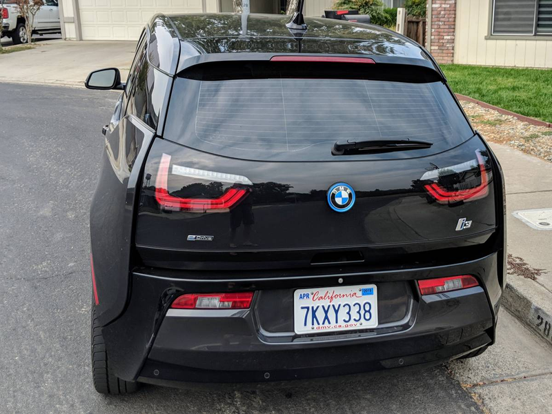 Illustration for article titled At $15,500, Could You Get a Charge Out of This 2014 BMW i3 REX?